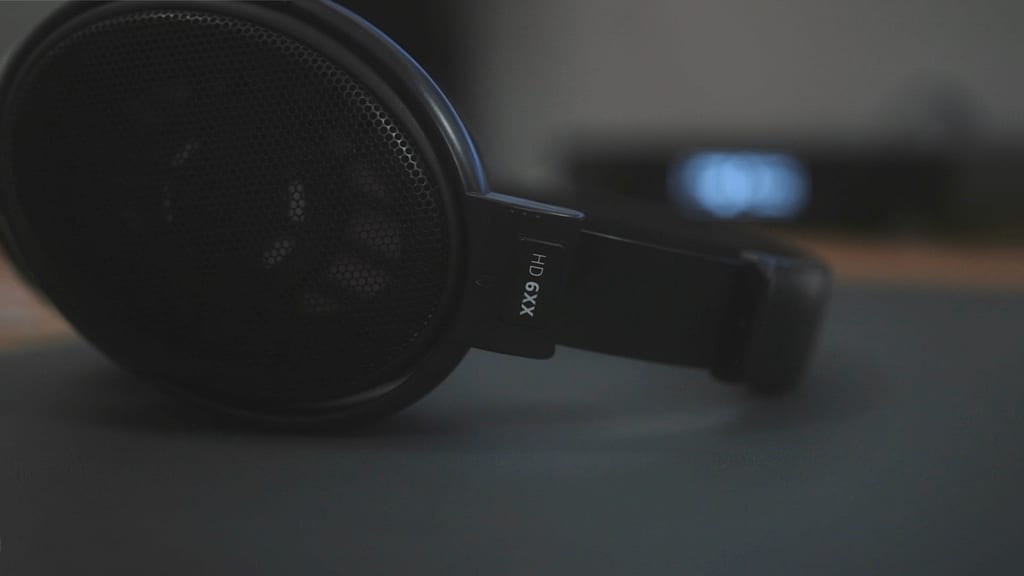 earphone tools for a focused workspace